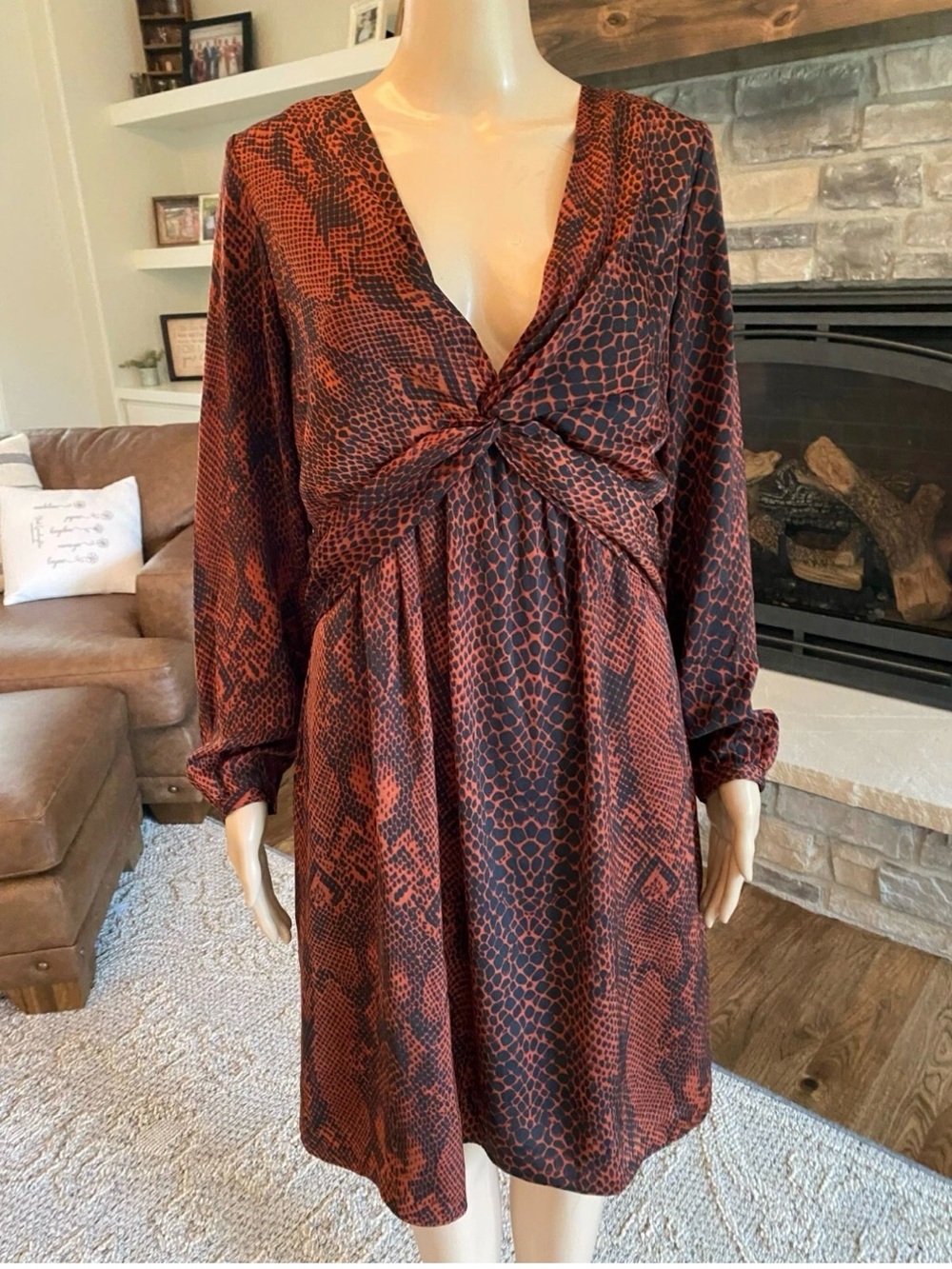 Ava & Aiden Black and Red V-Neck Dress Size Small